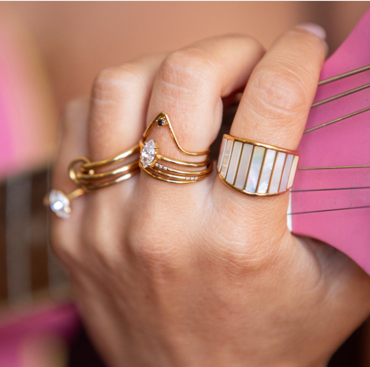 Piano Ring - Gold - Mother of Pearl