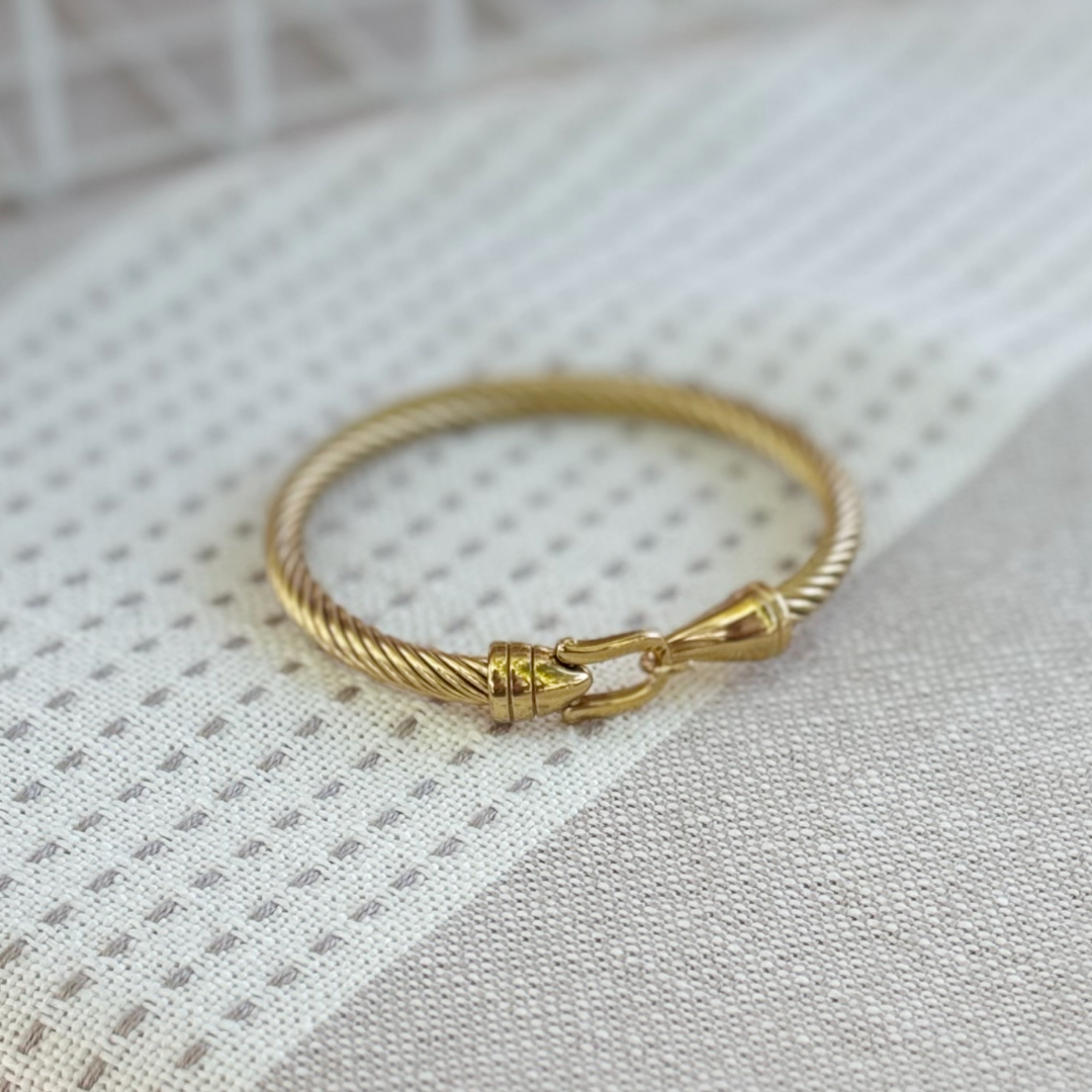 Wendy Buckle Bracelet