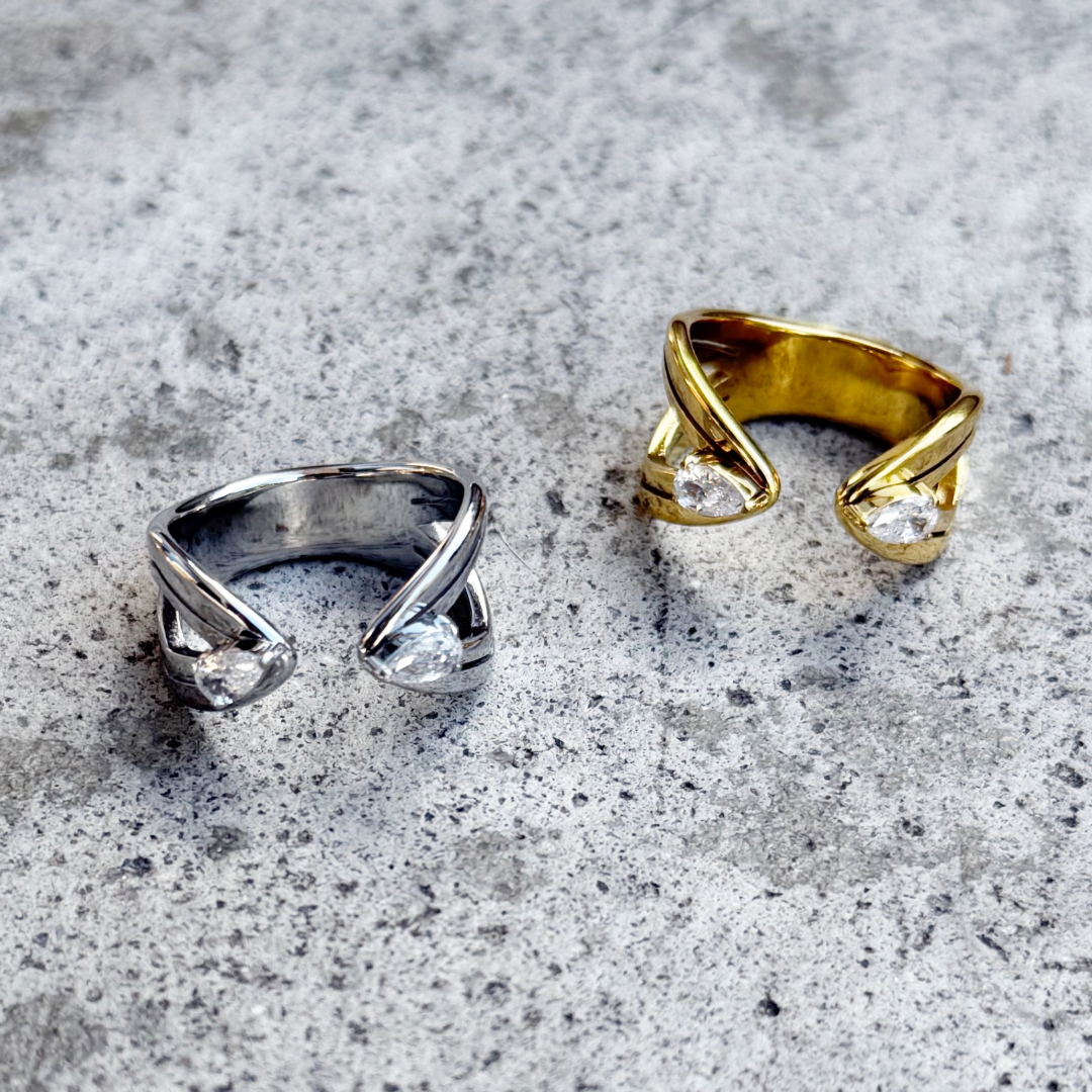 V Diamond Ring