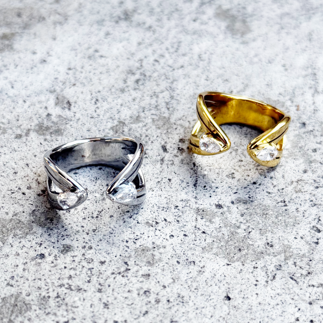 V Diamond Ring